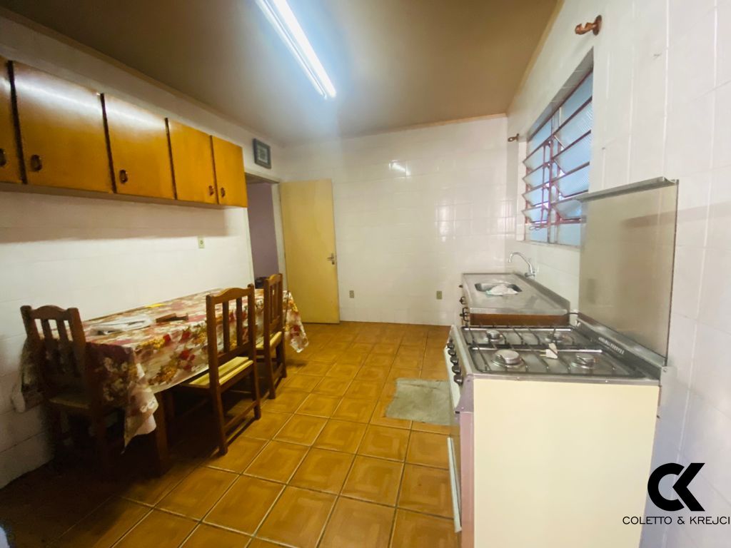 Casa à venda com 2 quartos, 187m² - Foto 5