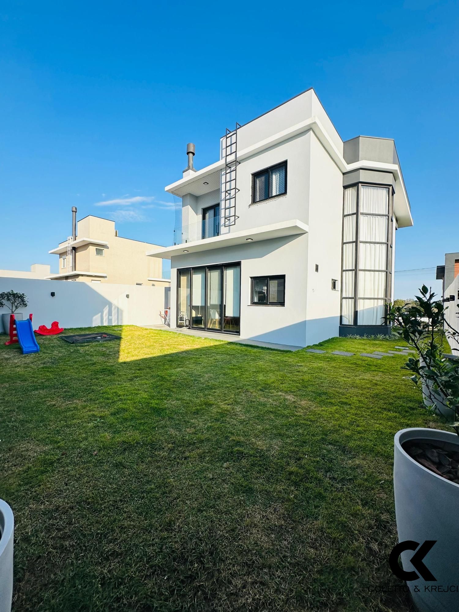 Casa de Condomínio à venda com 3 quartos, 245m² - Foto 12