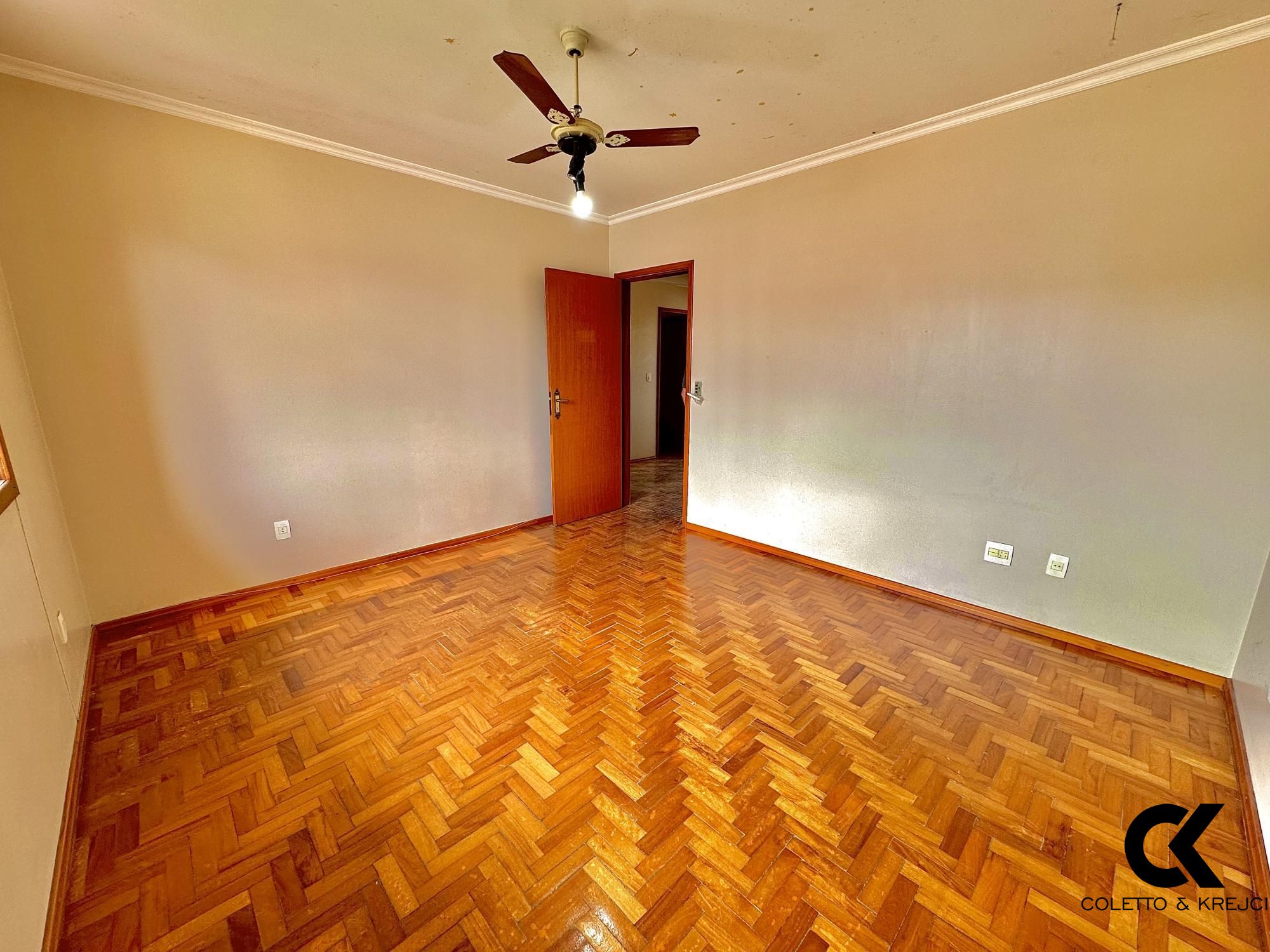 Casa, 4 quartos, 220 m² - Foto 13