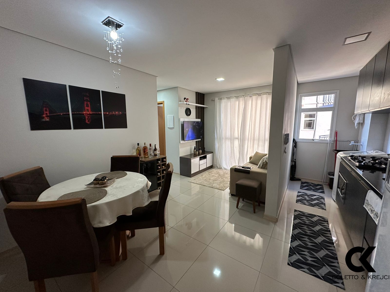 Apartamento à venda com 2 quartos, 51m² - Foto 2