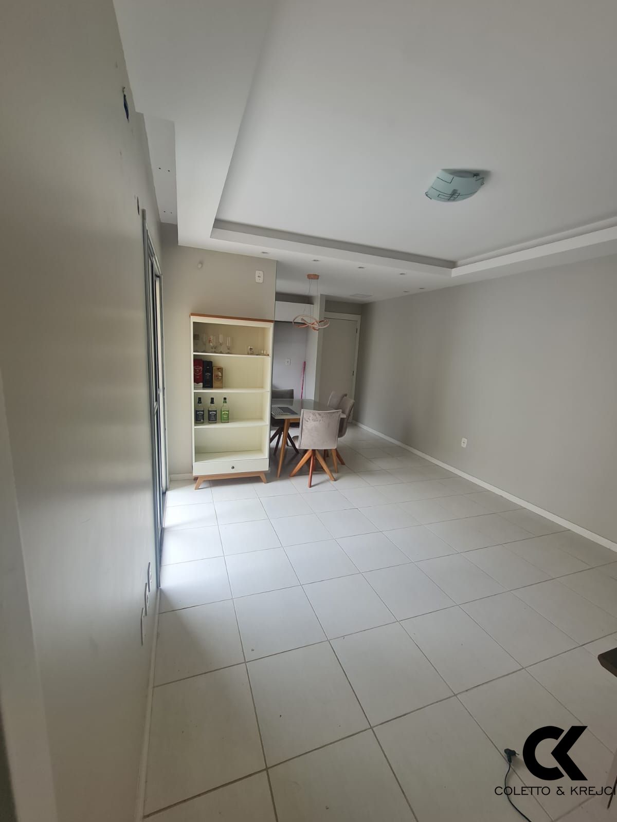 Apartamento à venda com 3 quartos, 60m² - Foto 4