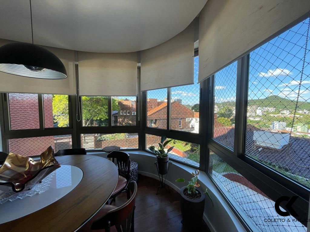 Apartamento, 3 quartos, 180 m² - Foto 1