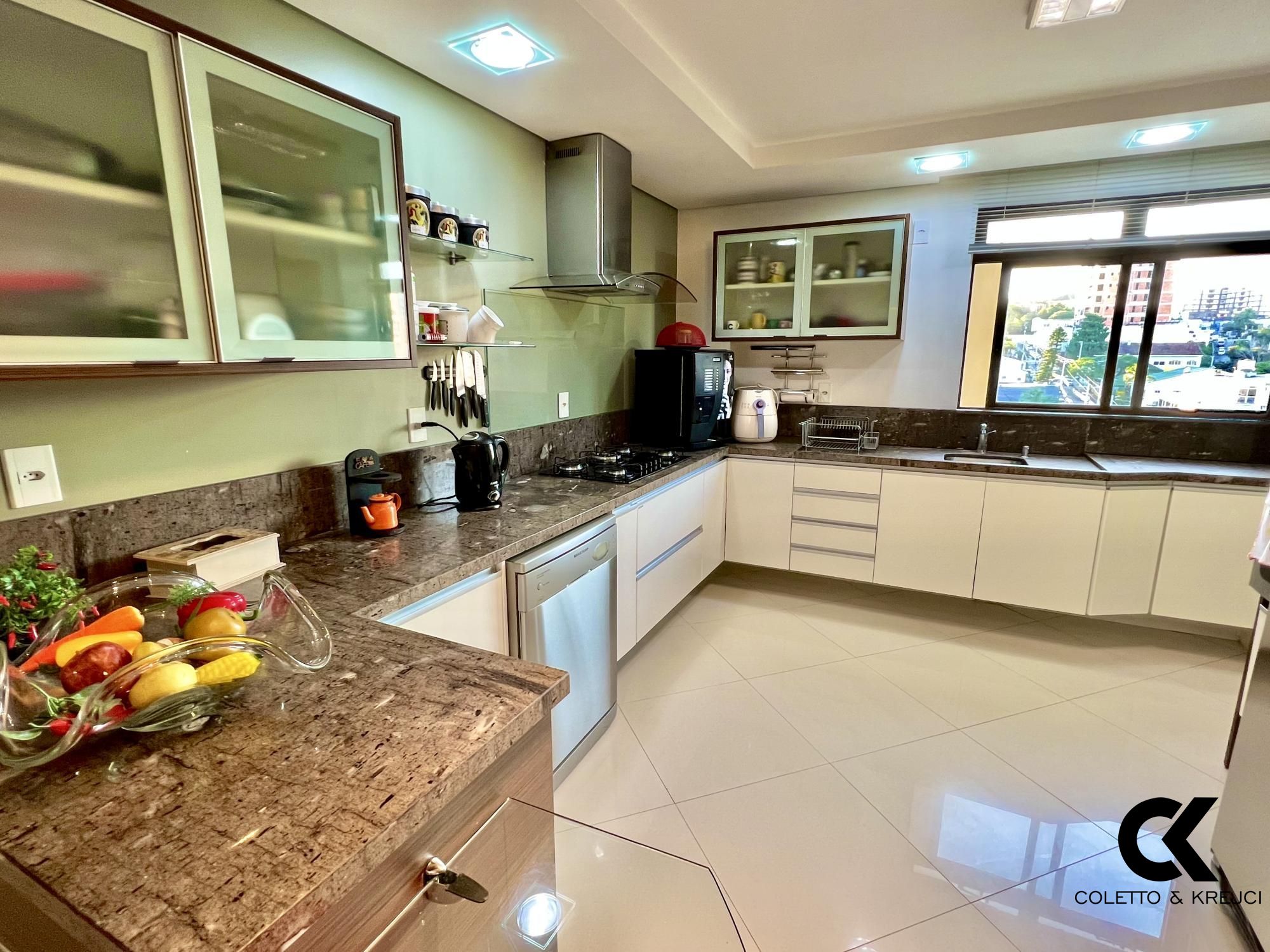 Apartamento, 3 quartos, 200 m² - Foto 35