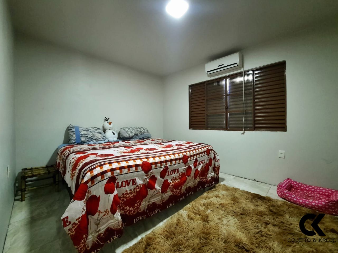 Casa à venda com 2 quartos, 130m² - Foto 3