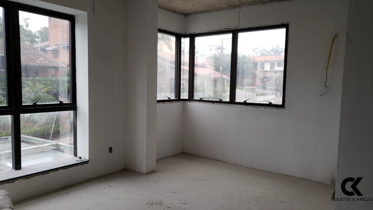 Apartamento à venda com 4 quartos, 220m² - Foto 6