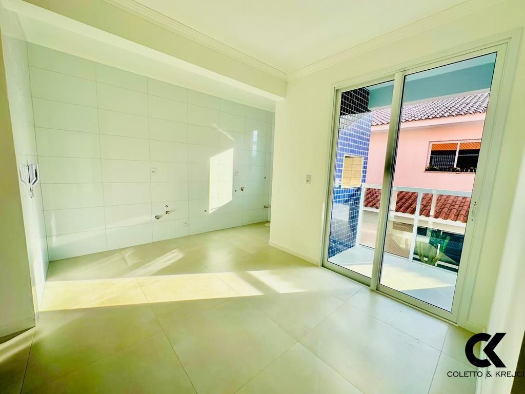 Apartamento à venda com 2 quartos, 60m² - Foto 4