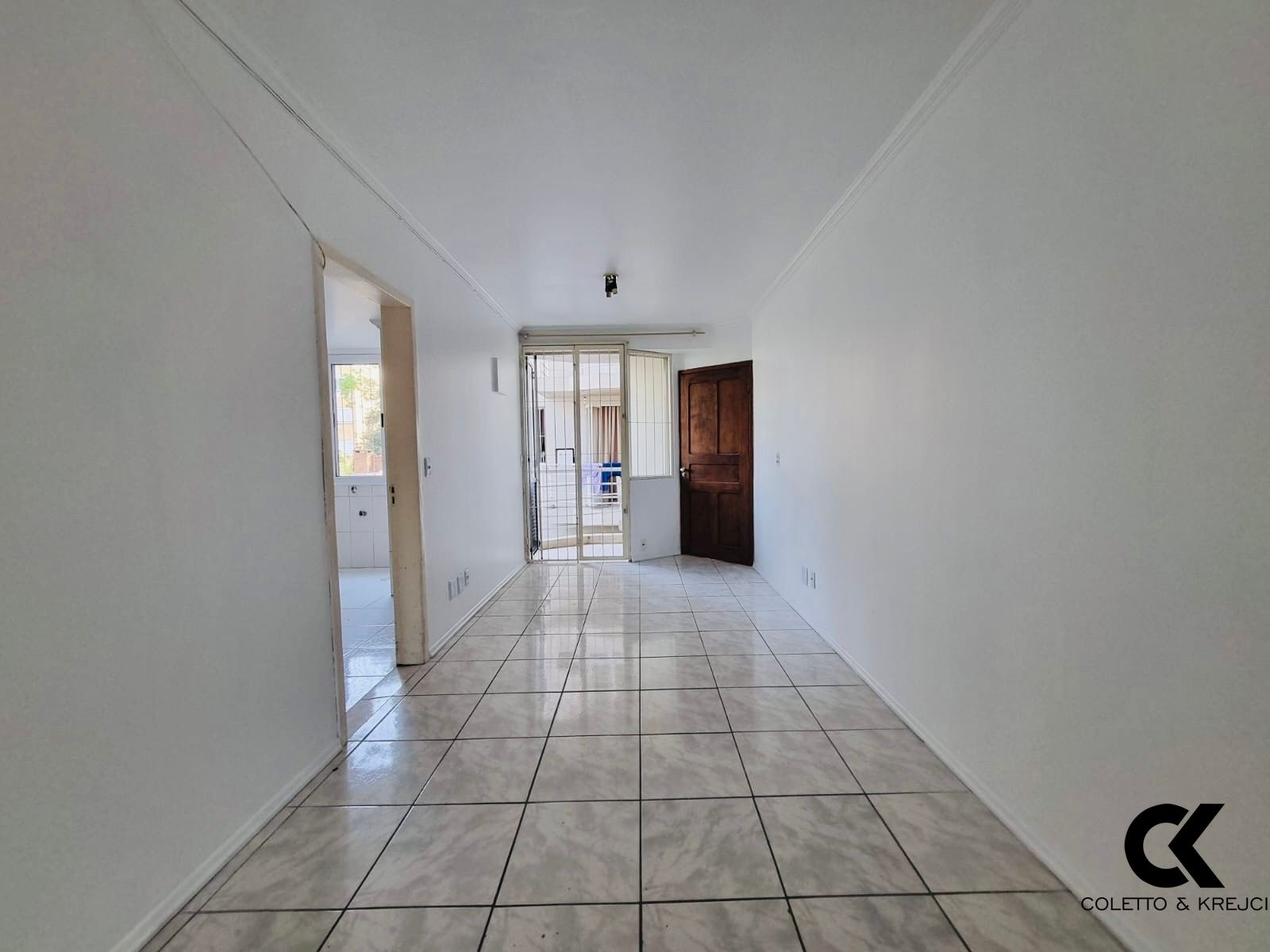 Apartamento à venda com 2 quartos, 71m² - Foto 2