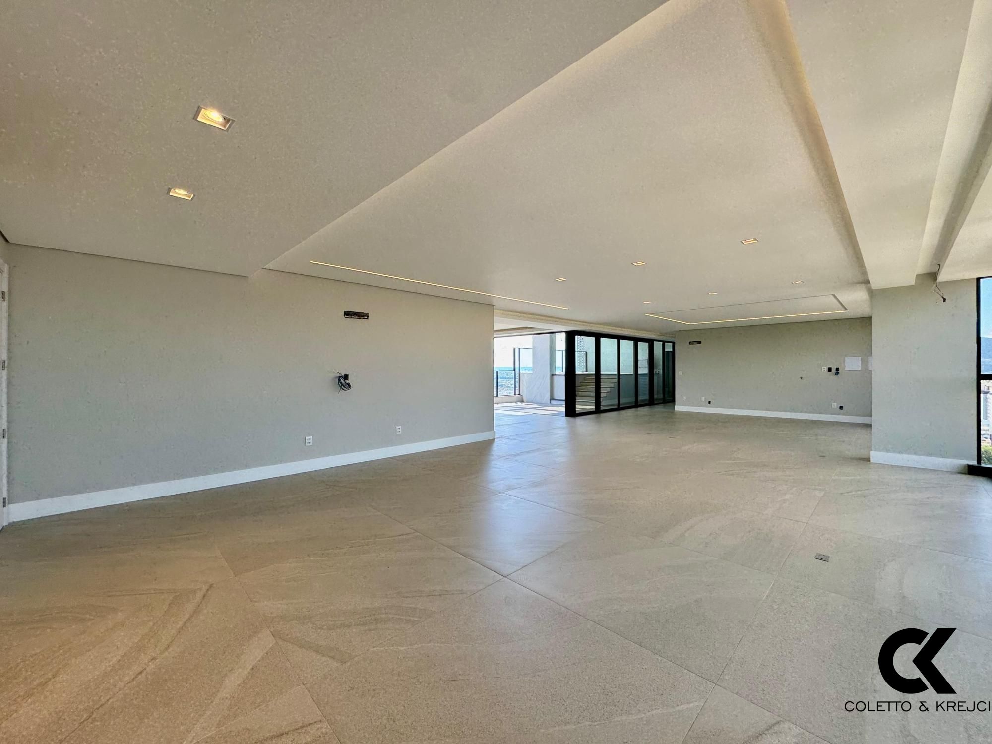 Cobertura, 4 quartos, 395 m² - Foto 2