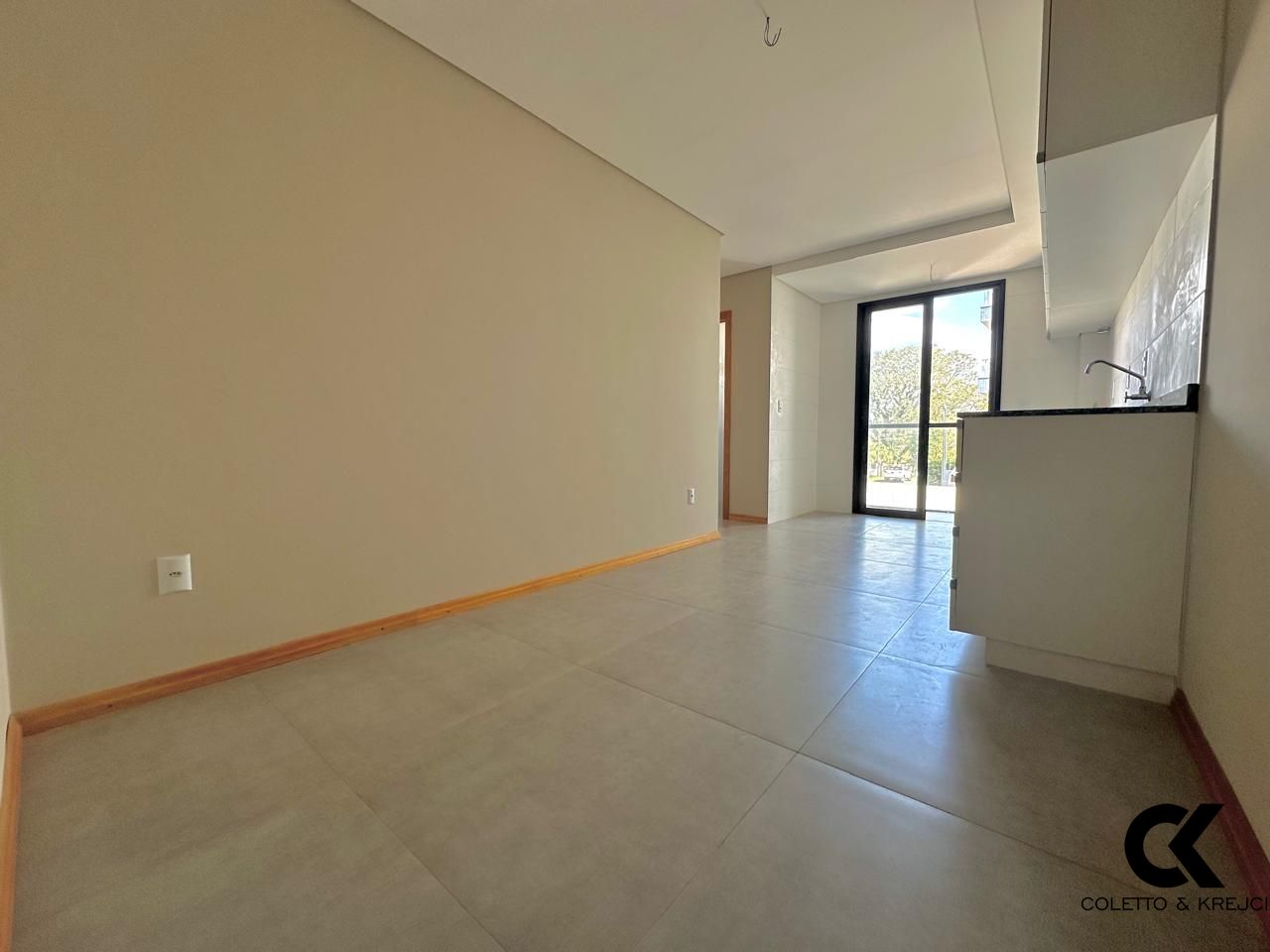 Apartamento à venda com 1 quarto, 39m² - Foto 2