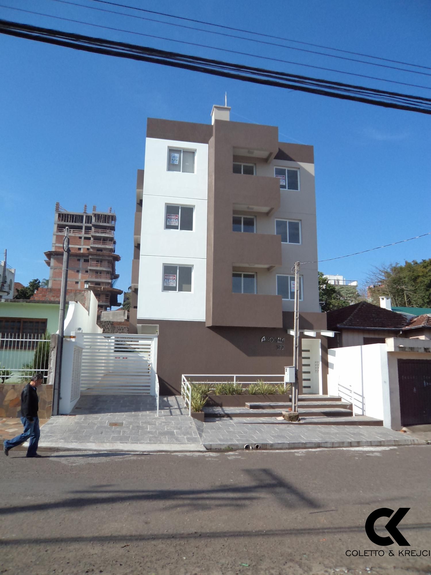 Apartamento à venda com 1 quarto, 41m² - Foto 1