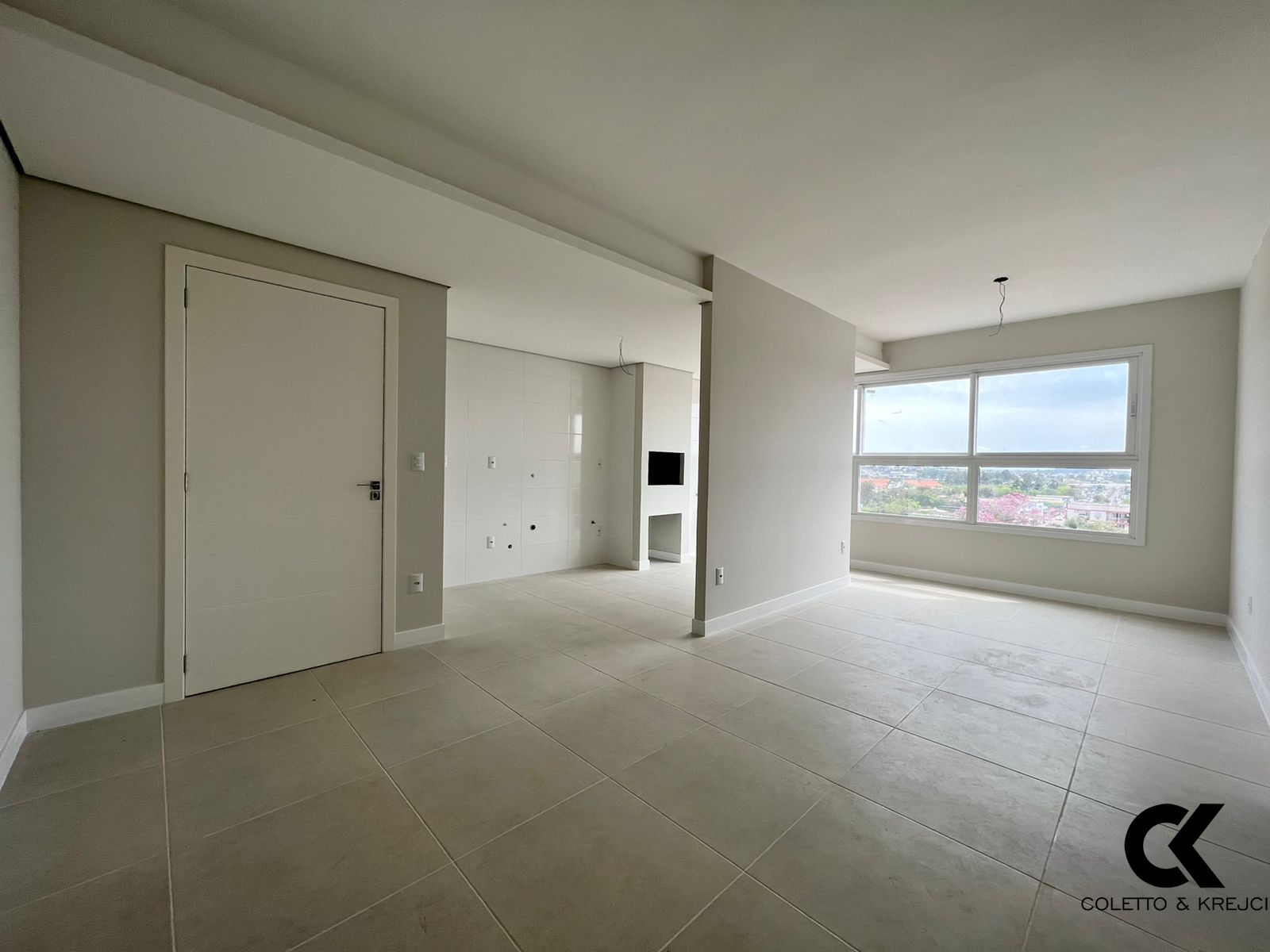 Apartamento à venda com 2 quartos, 74m² - Foto 1