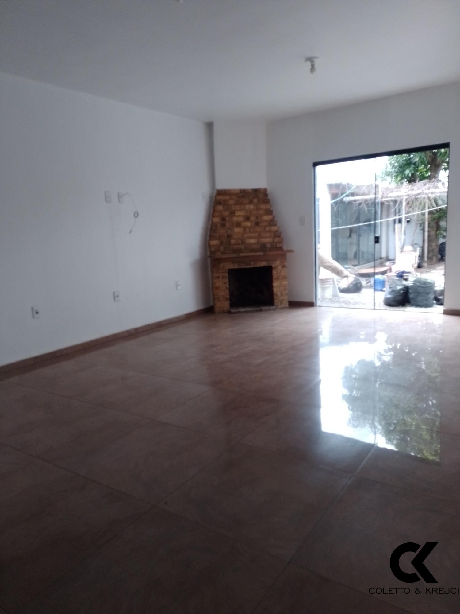 Casa à venda com 3 quartos, 81m² - Foto 7