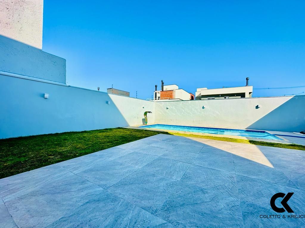 Casa, 4 quartos, 240 m² - Foto 12