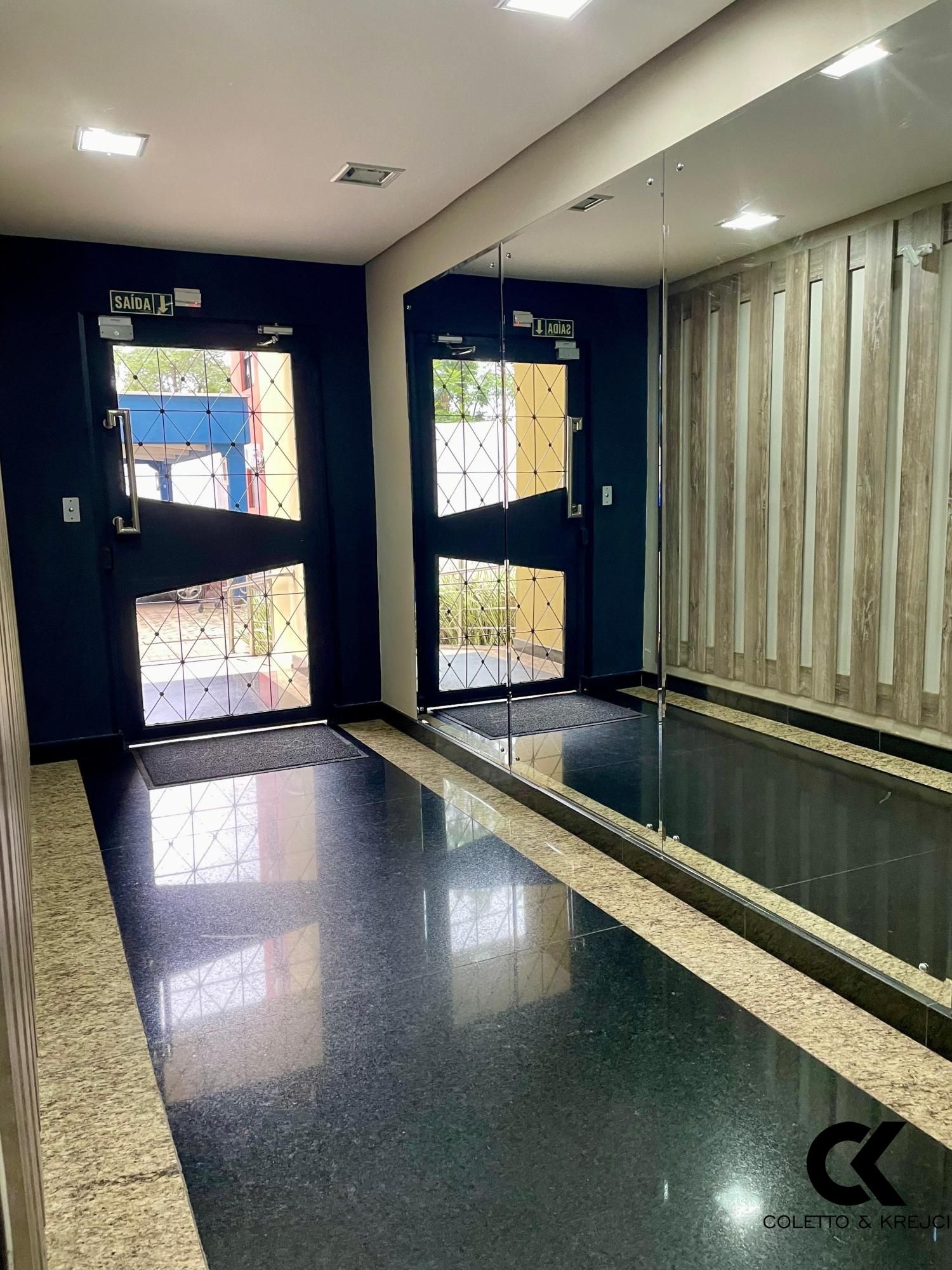 Apartamento à venda com 2 quartos, 58m² - Foto 8