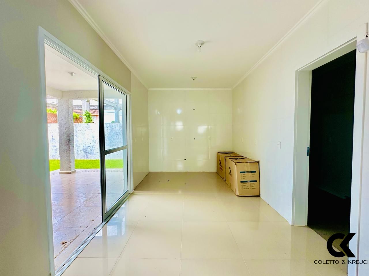 Casa à venda com 3 quartos, 174m² - Foto 5