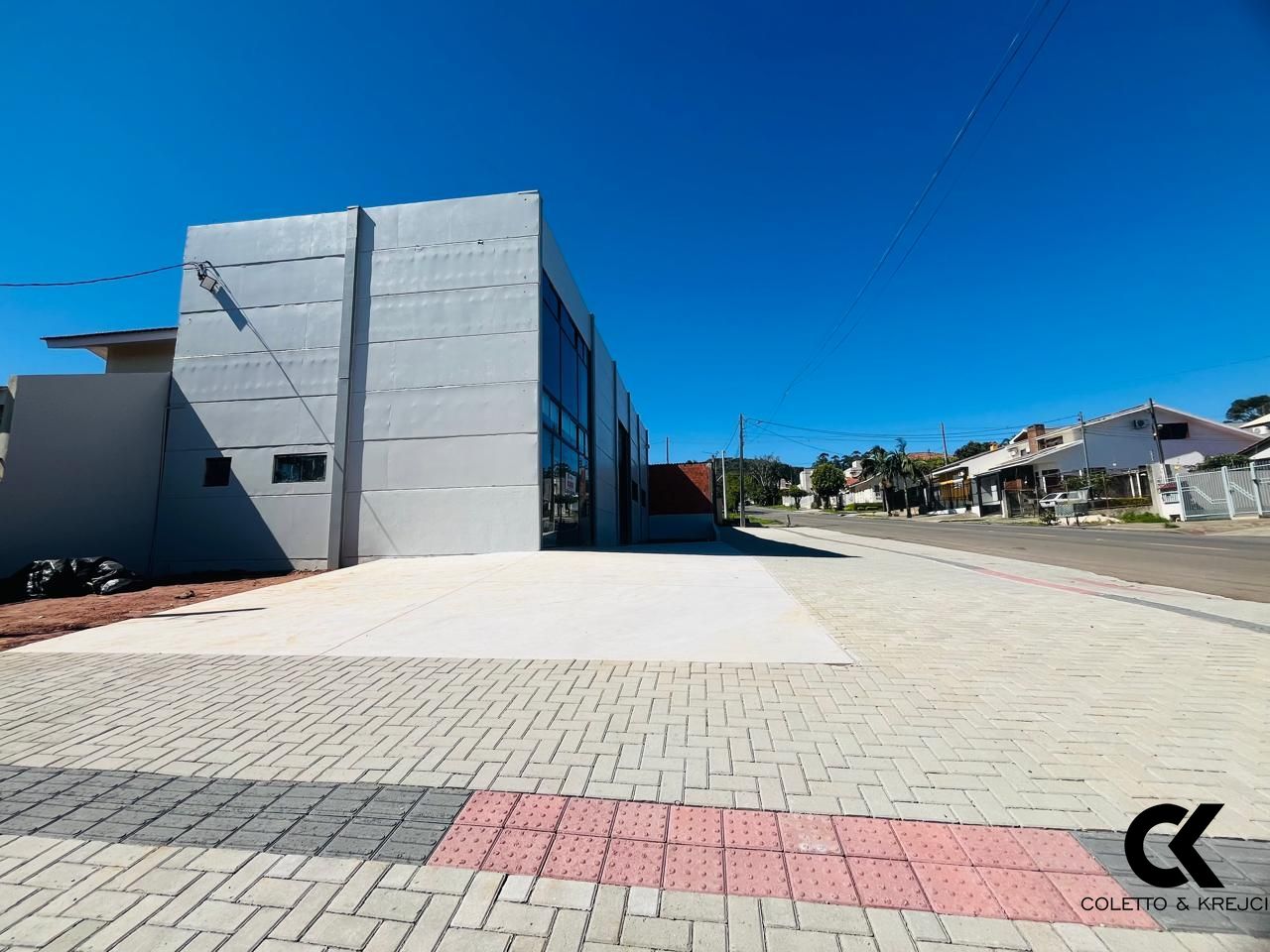 Depósito-Galpão-Armazém para alugar com 2 quartos, 255m² - Foto 2