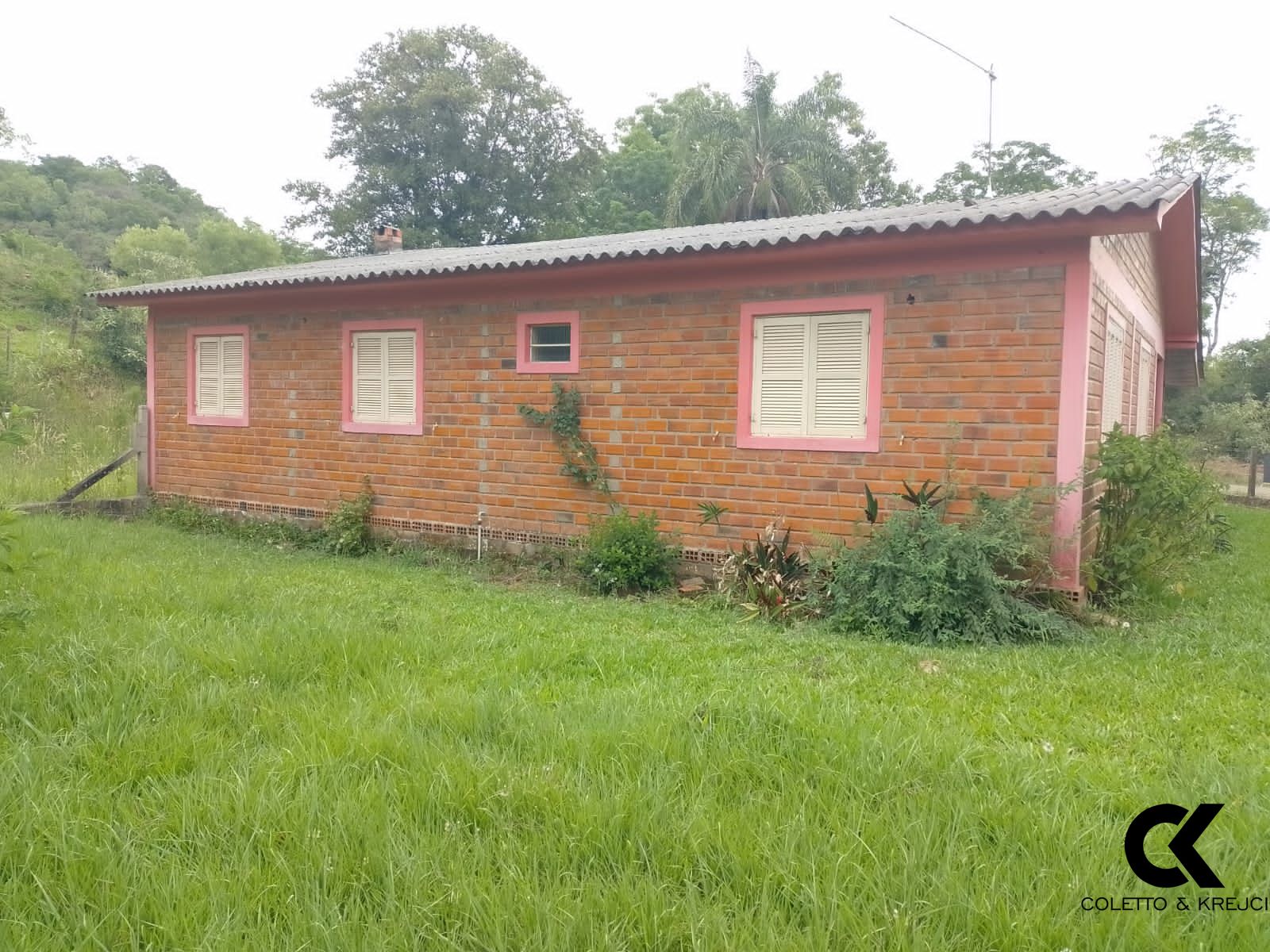 Chácara à venda com 3 quartos, 112m² - Foto 4