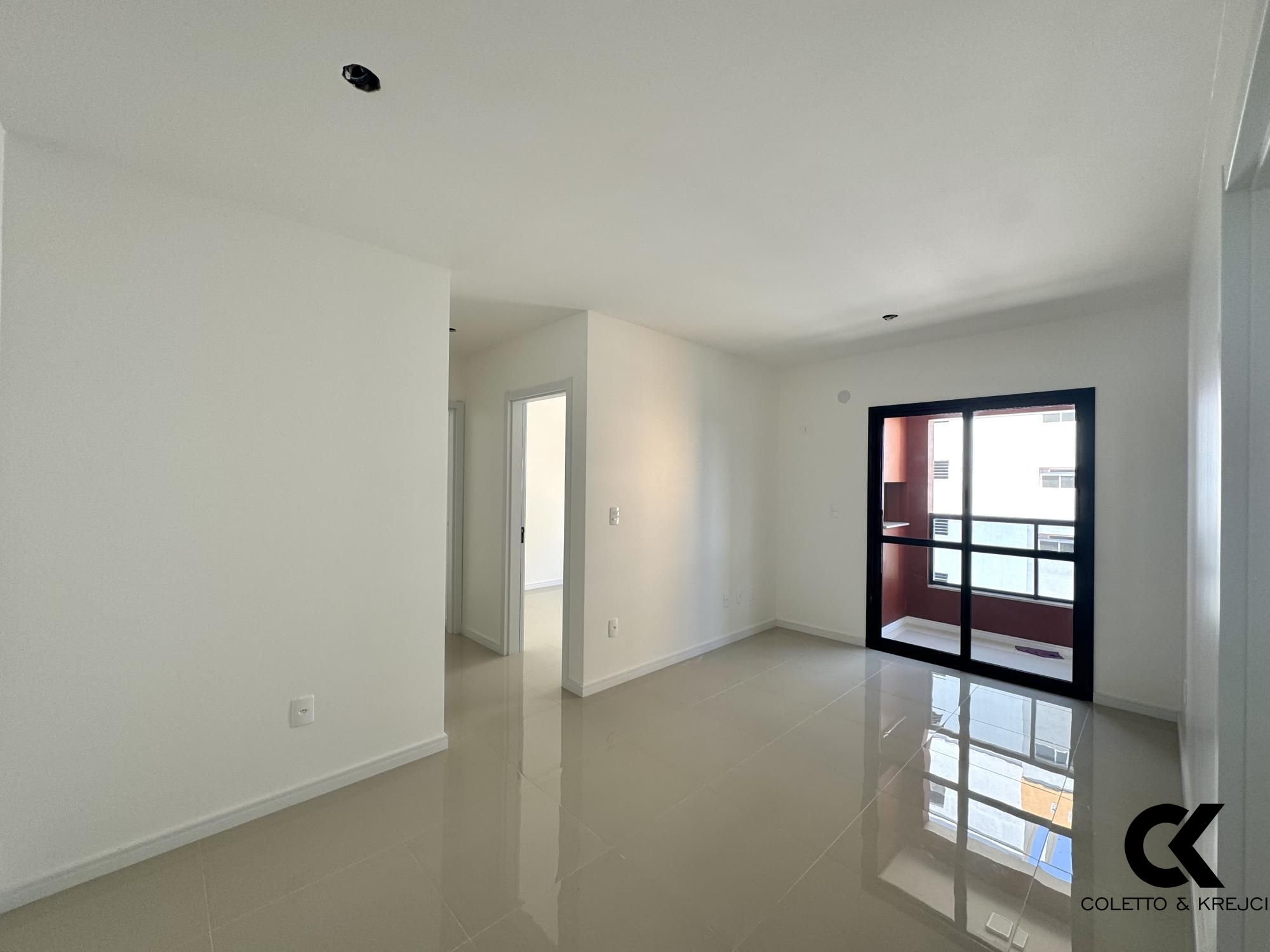 Apartamento à venda com 2 quartos, 84m² - Foto 3