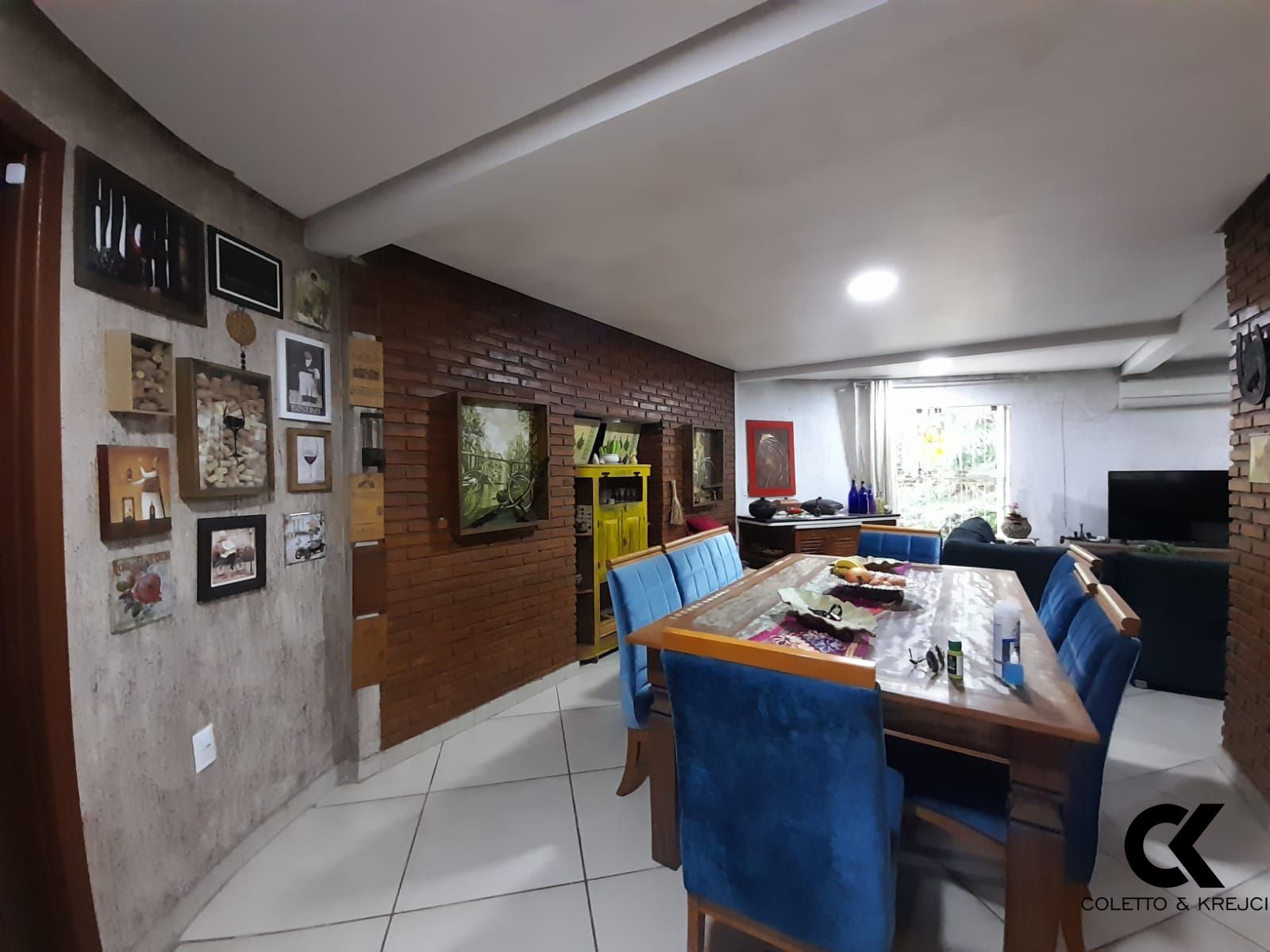 Casa à venda com 3 quartos, 220m² - Foto 6