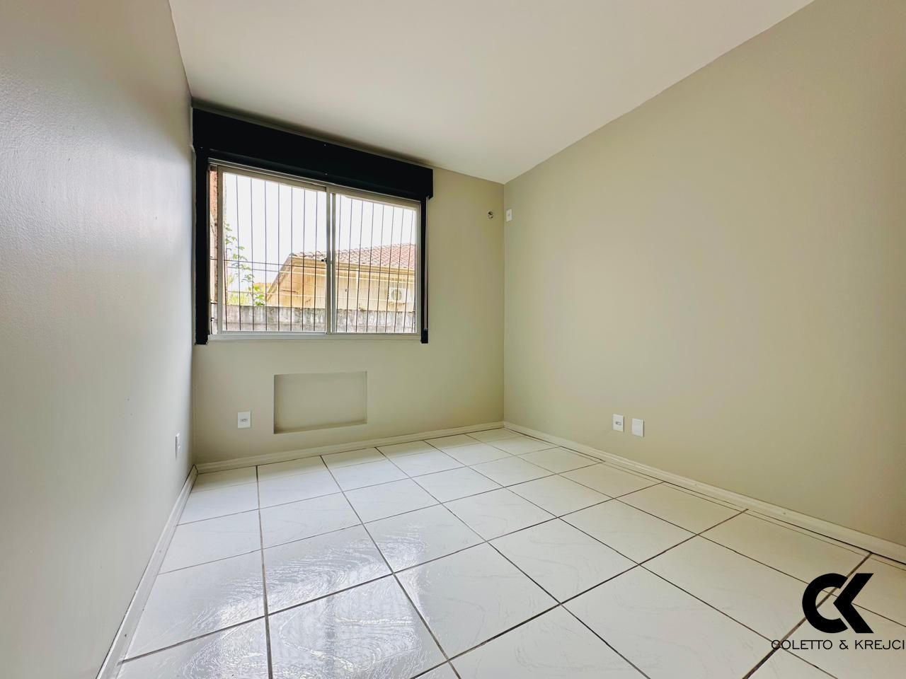 Apartamento à venda com 1 quarto, 38m² - Foto 4