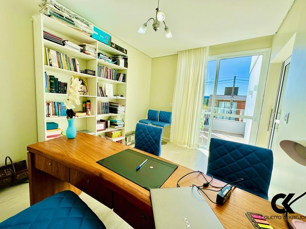 Casa, 4 quartos, 240 m² - Foto 24