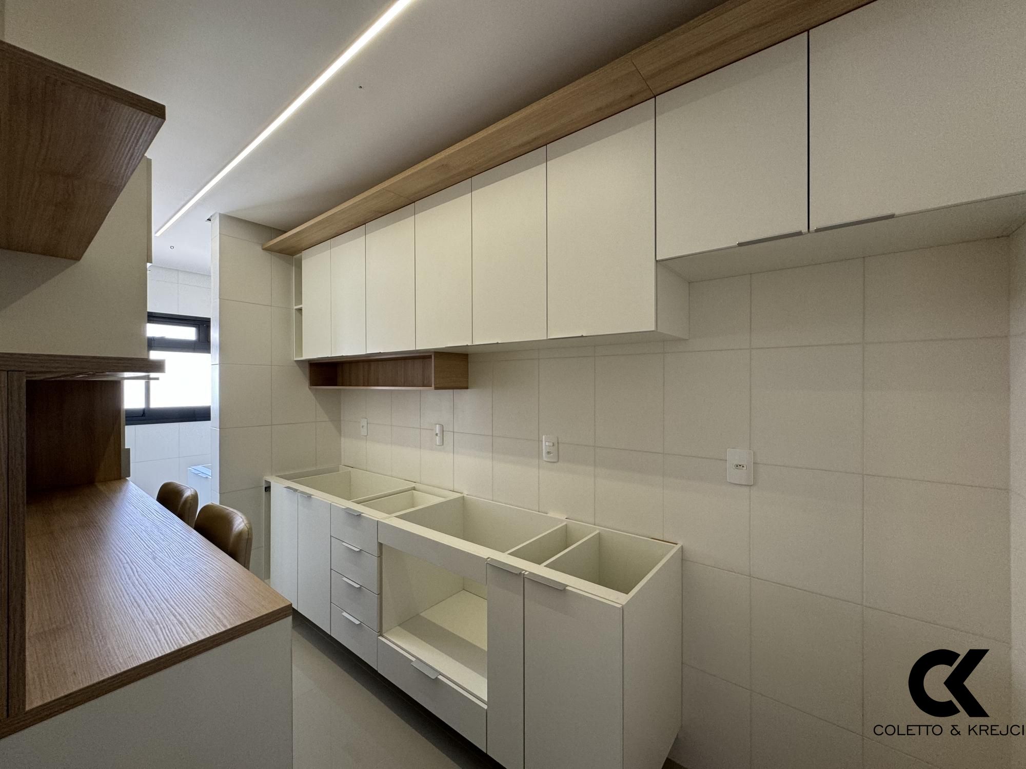 Apartamento à venda com 2 quartos, 68m² - Foto 9