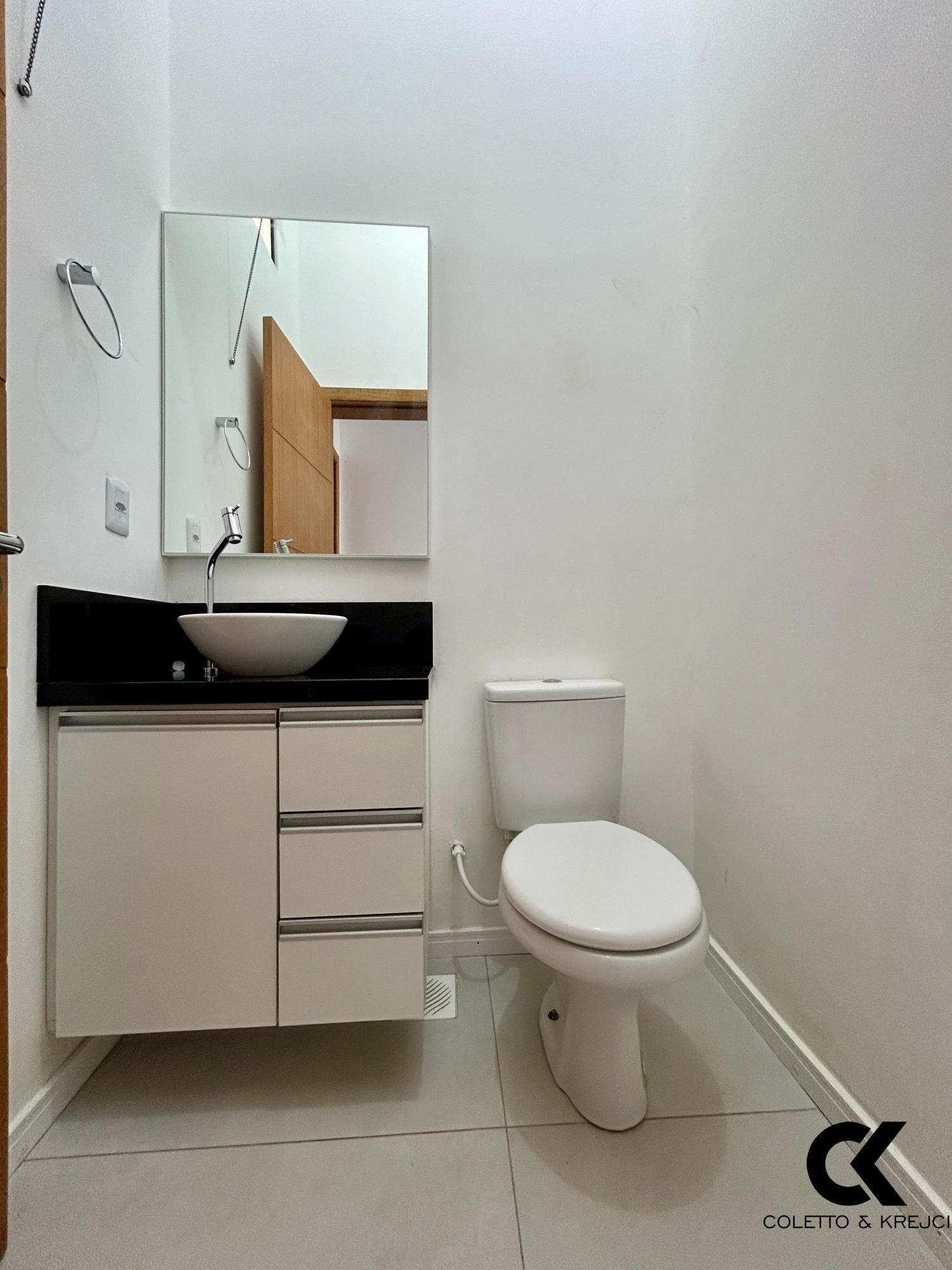 Casa à venda com 3 quartos, 201m² - Foto 17