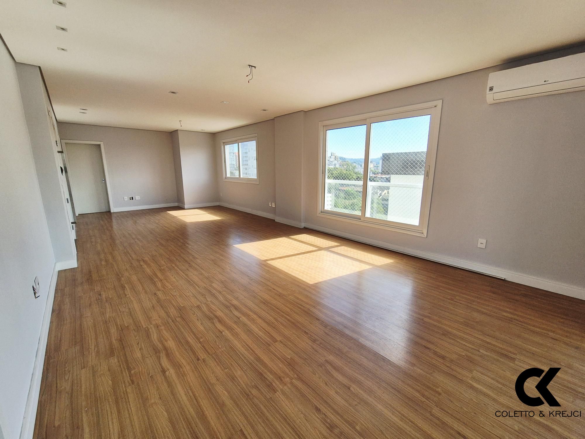 Apartamento, 3 quartos, 200 m² - Foto 2