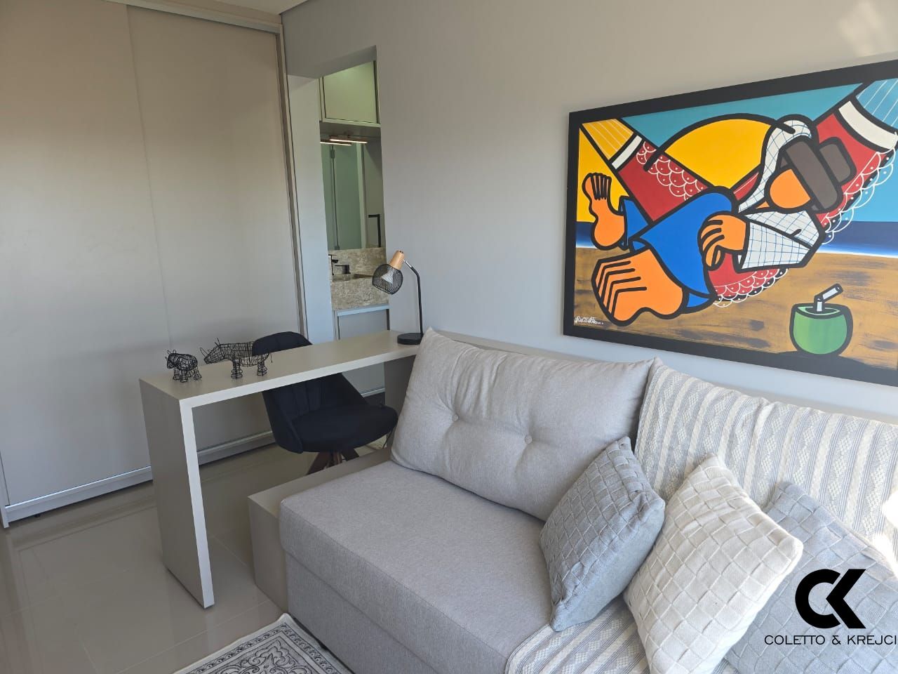 Apartamento à venda com 1 quarto, 34m² - Foto 2