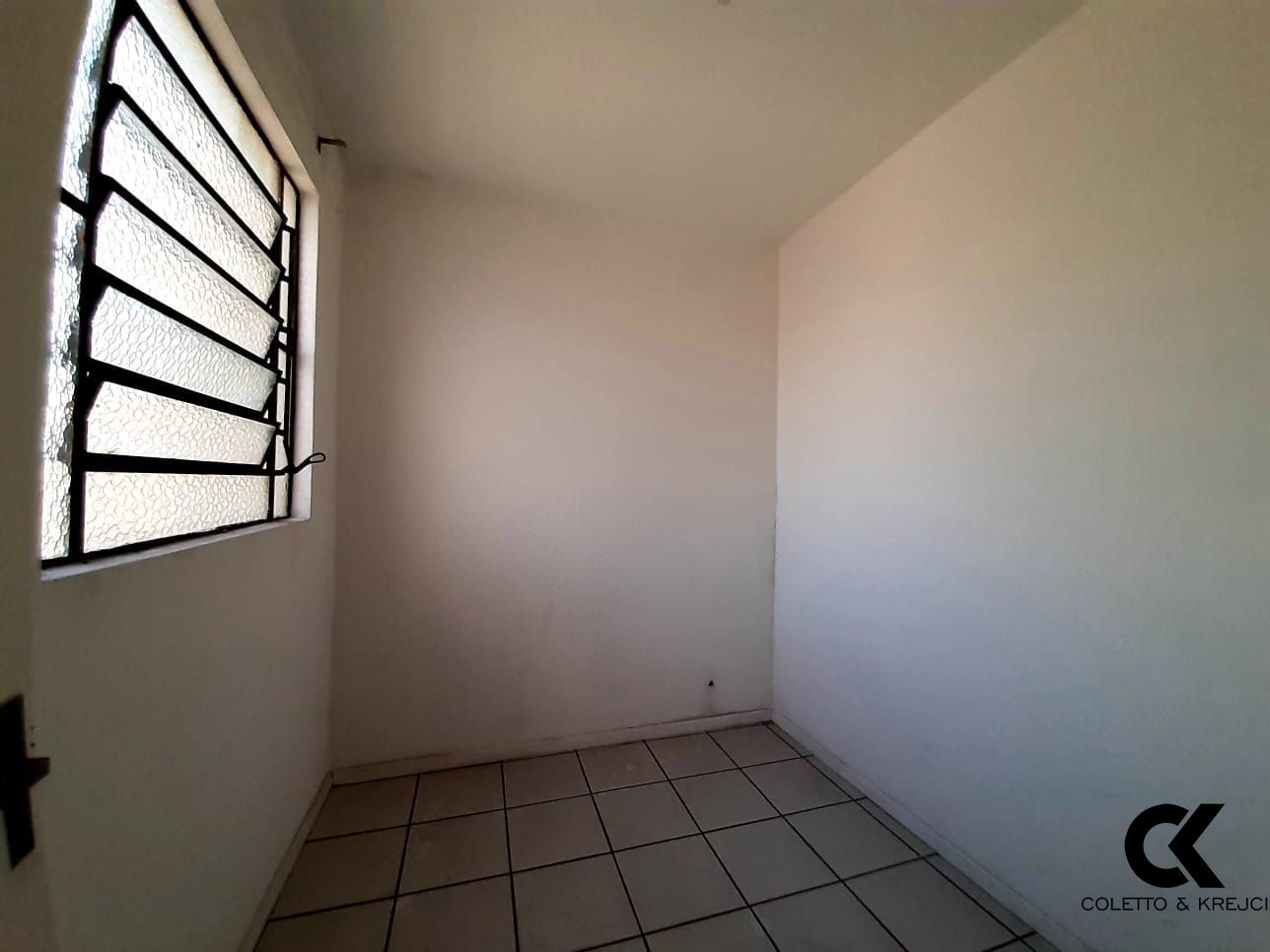 Apartamento à venda com 2 quartos, 98m² - Foto 11