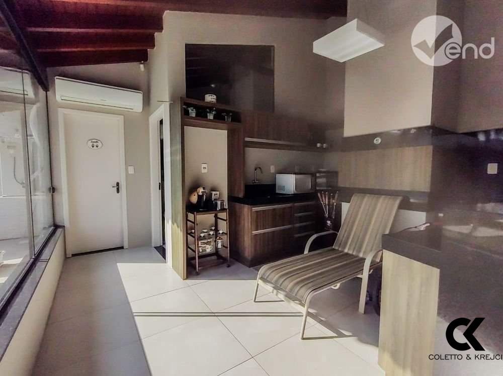 Casa à venda com 3 quartos, 263m² - Foto 15