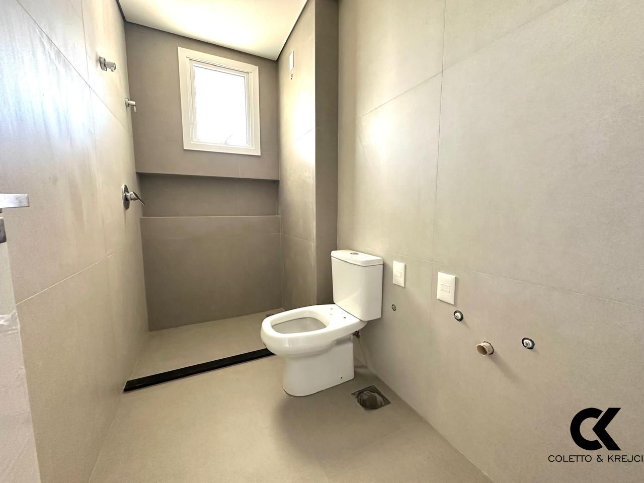 Apartamento à venda com 3 quartos, 121m² - Foto 11