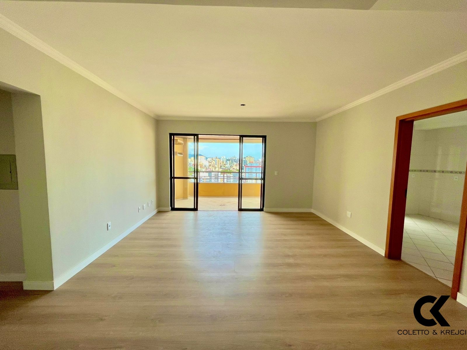 Cobertura à venda com 4 quartos, 259m² - Foto 3