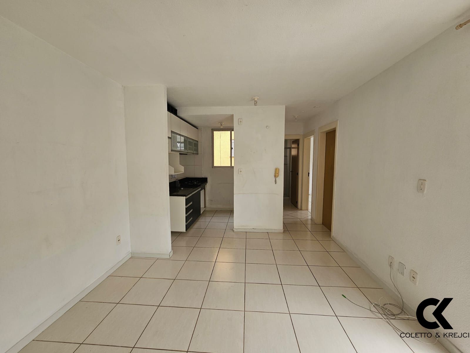 Apartamento à venda com 2 quartos, 49m² - Foto 3