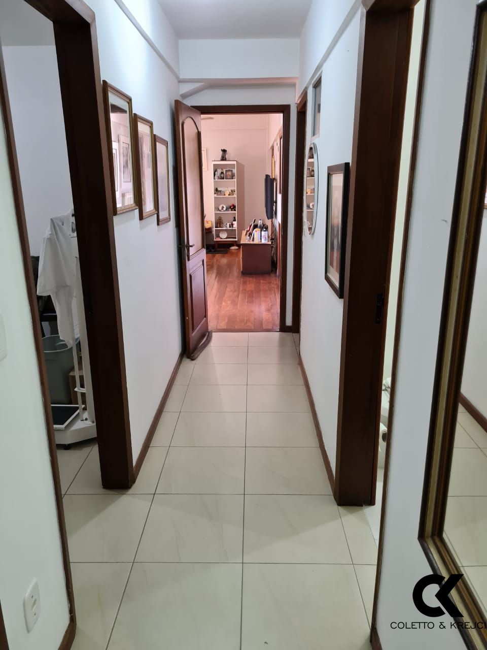 Apartamento à venda com 3 quartos, 281m² - Foto 15