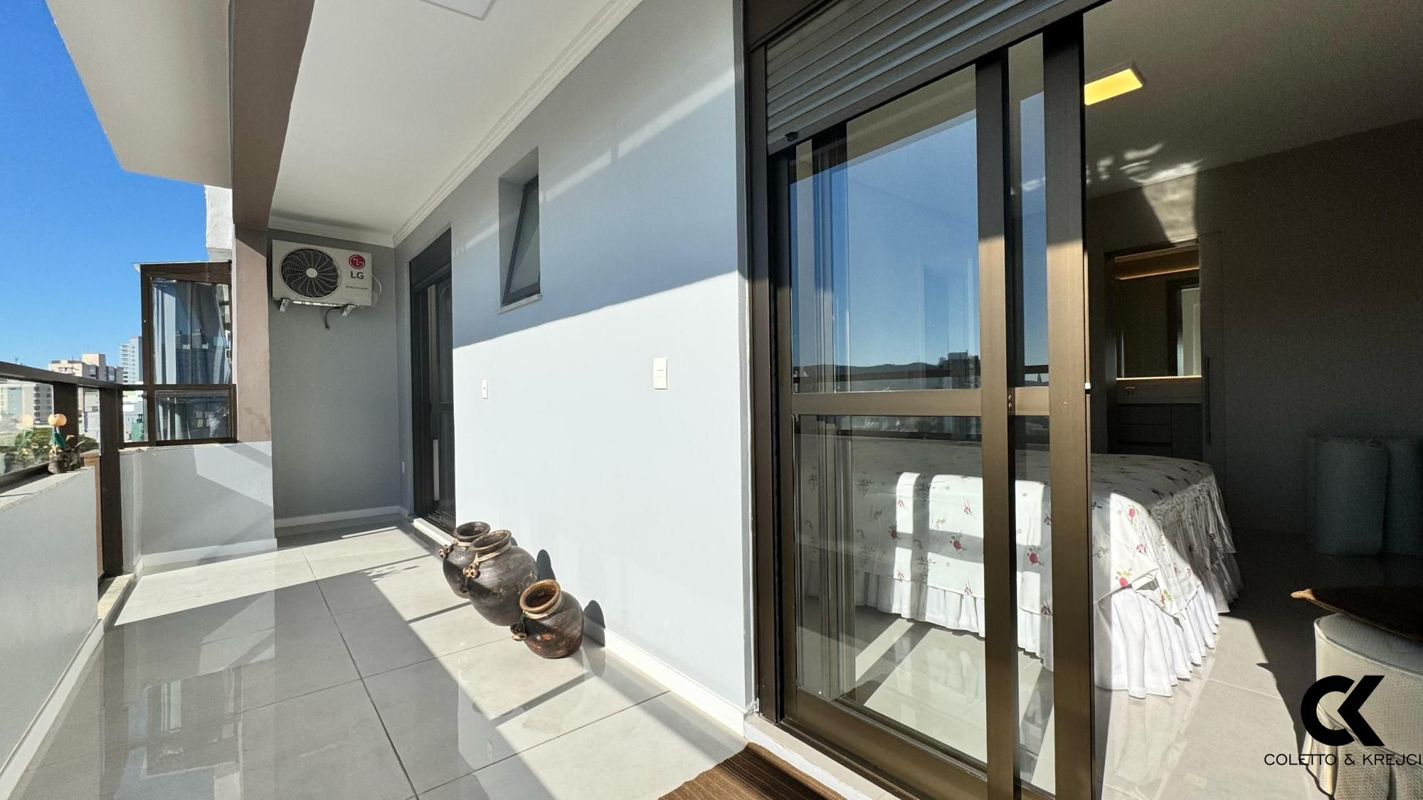 Apartamento à venda com 3 quartos, 137m² - Foto 16