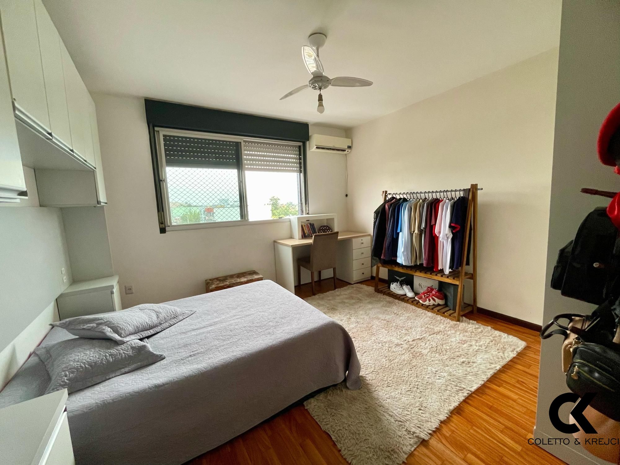 Apartamento à venda com 4 quartos, 137m² - Foto 4