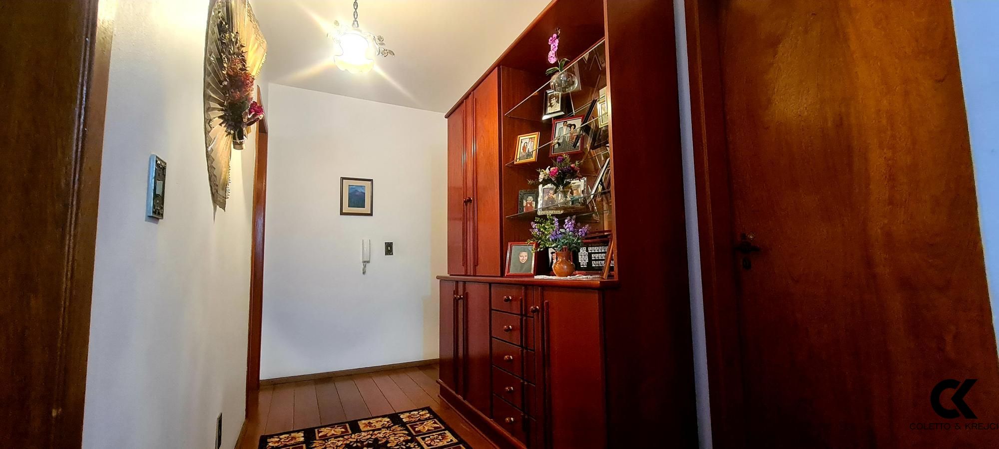 Casa à venda com 4 quartos, 350m² - Foto 22