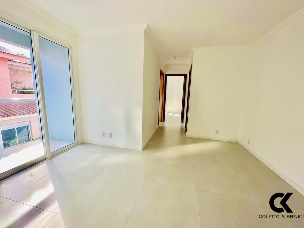 Apartamento à venda com 2 quartos, 60m² - Foto 4