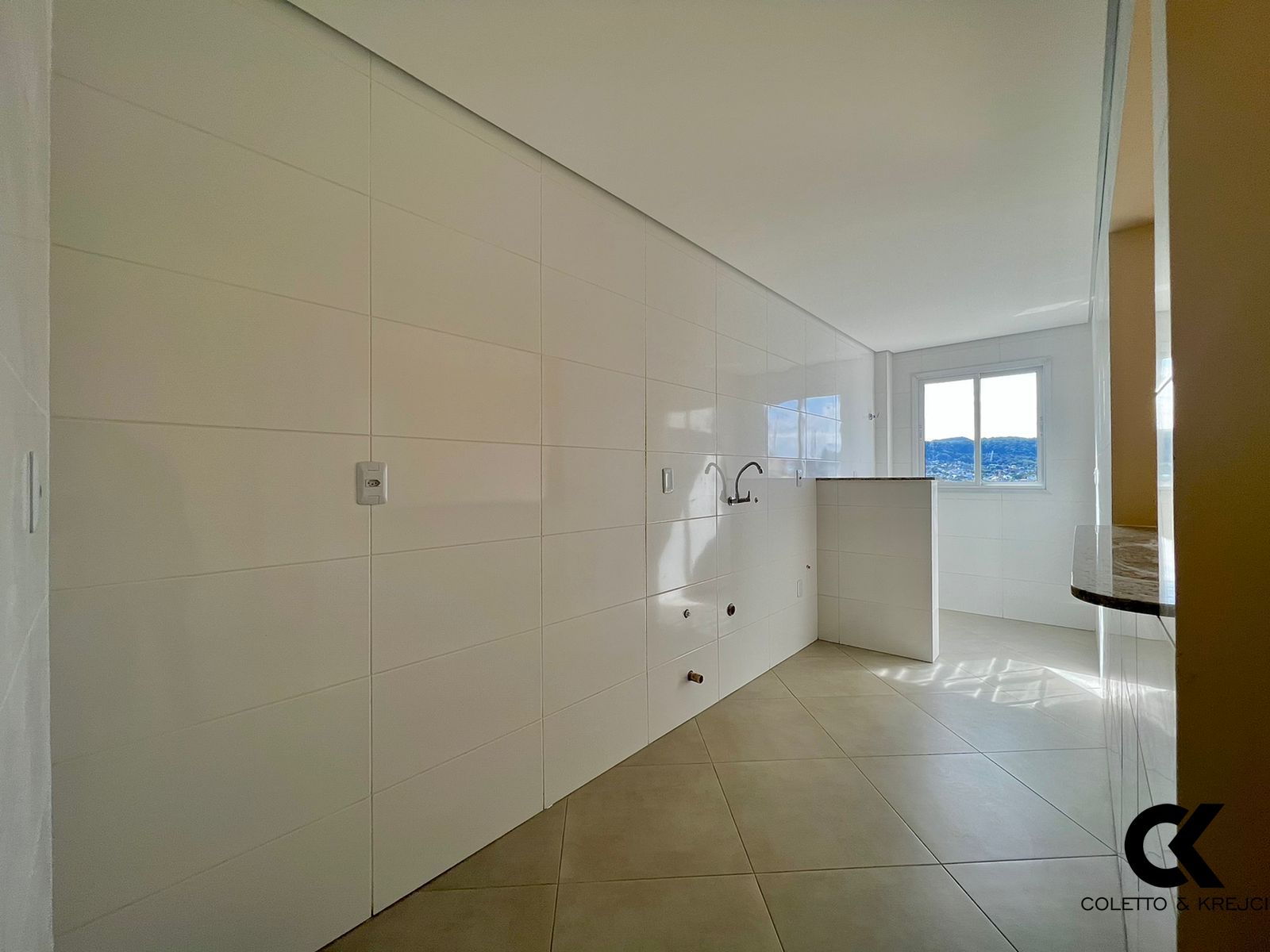 Apartamento à venda com 1 quarto, 42m² - Foto 4