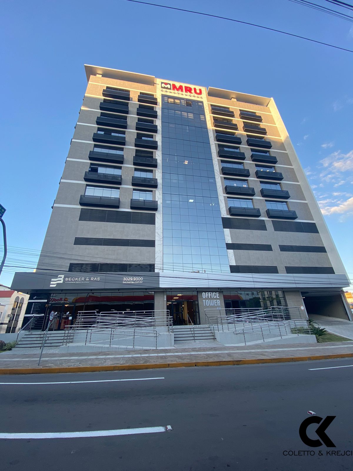 Conjunto Comercial-Sala à venda com 1 quarto, 32m² - Foto 1
