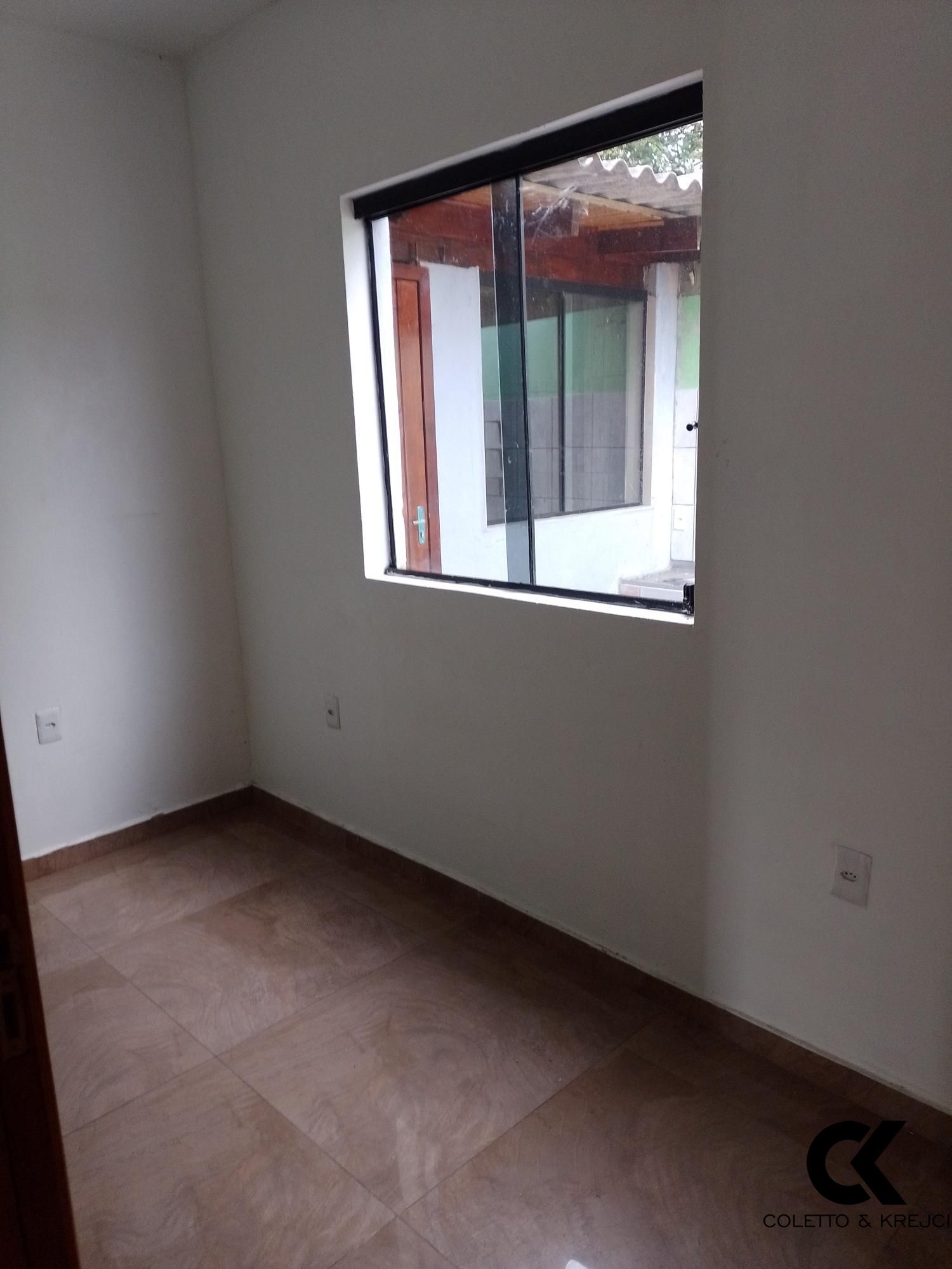 Casa à venda com 3 quartos, 81m² - Foto 12