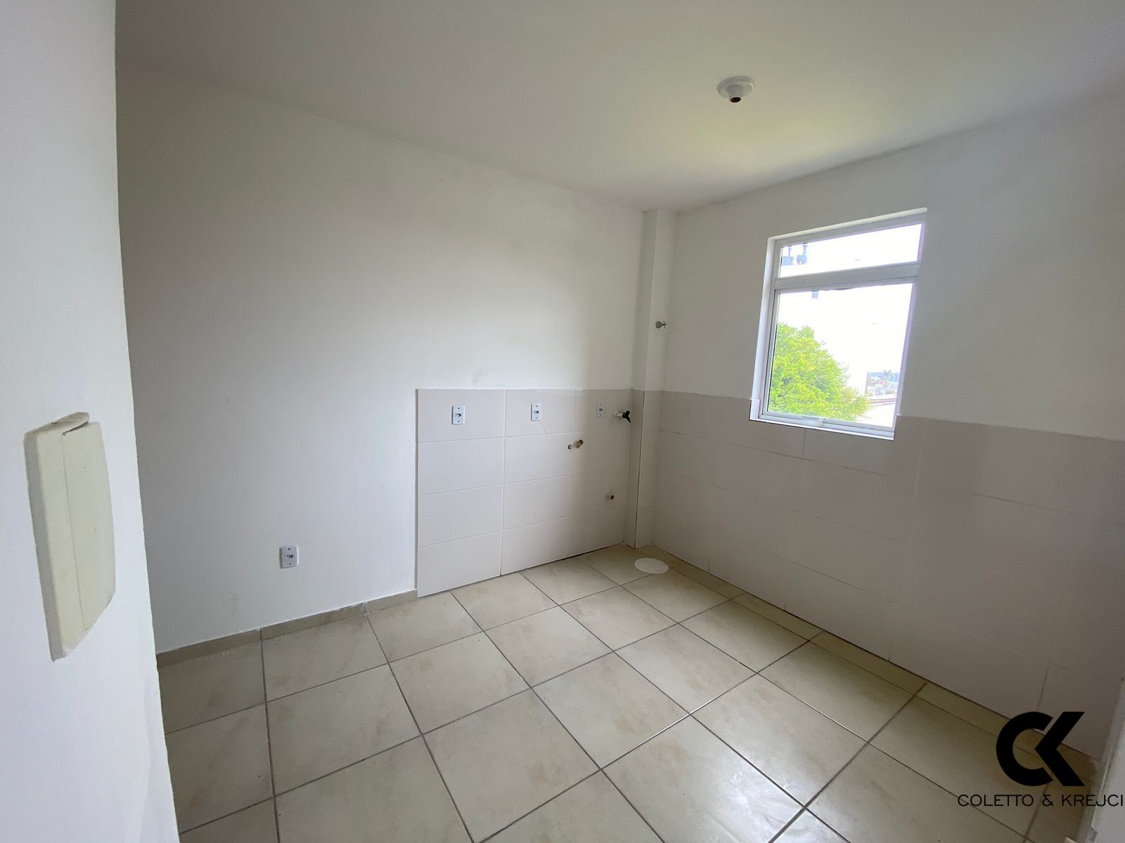 Apartamento à venda com 1 quarto, 37m² - Foto 4