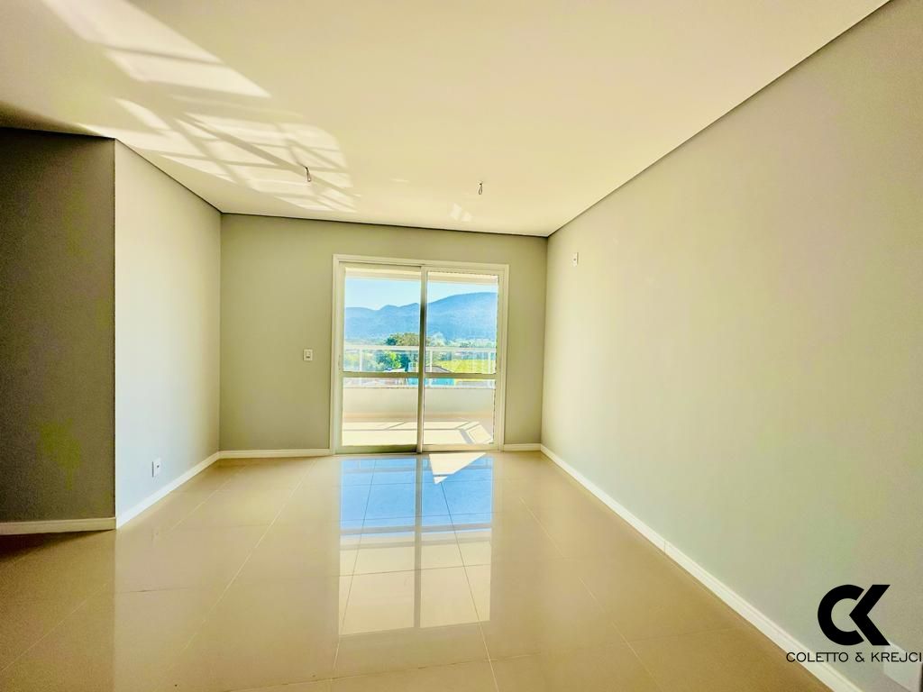 Apartamento à venda com 2 quartos, 74m² - Foto 1