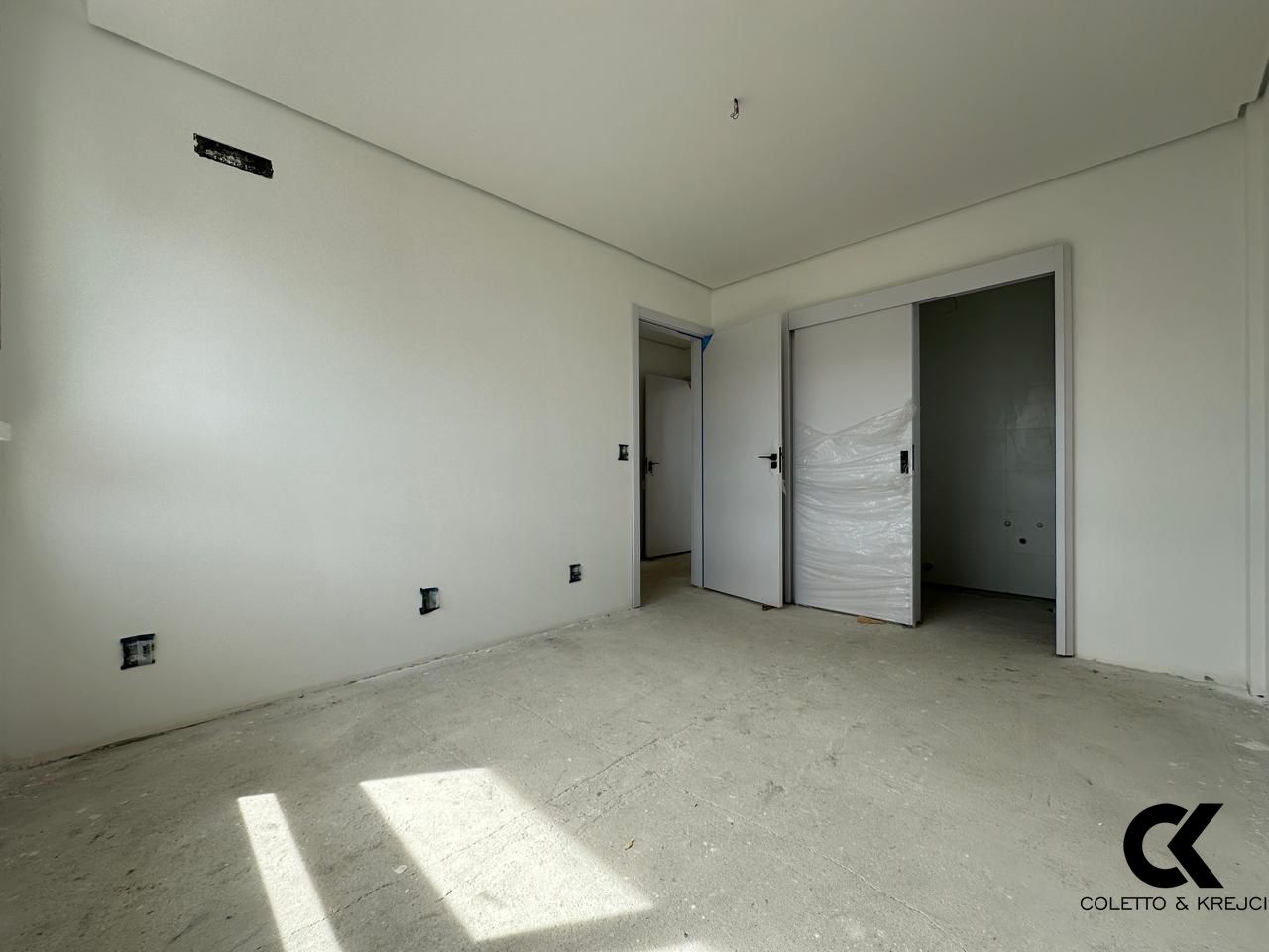 Apartamento à venda com 2 quartos, 82m² - Foto 11