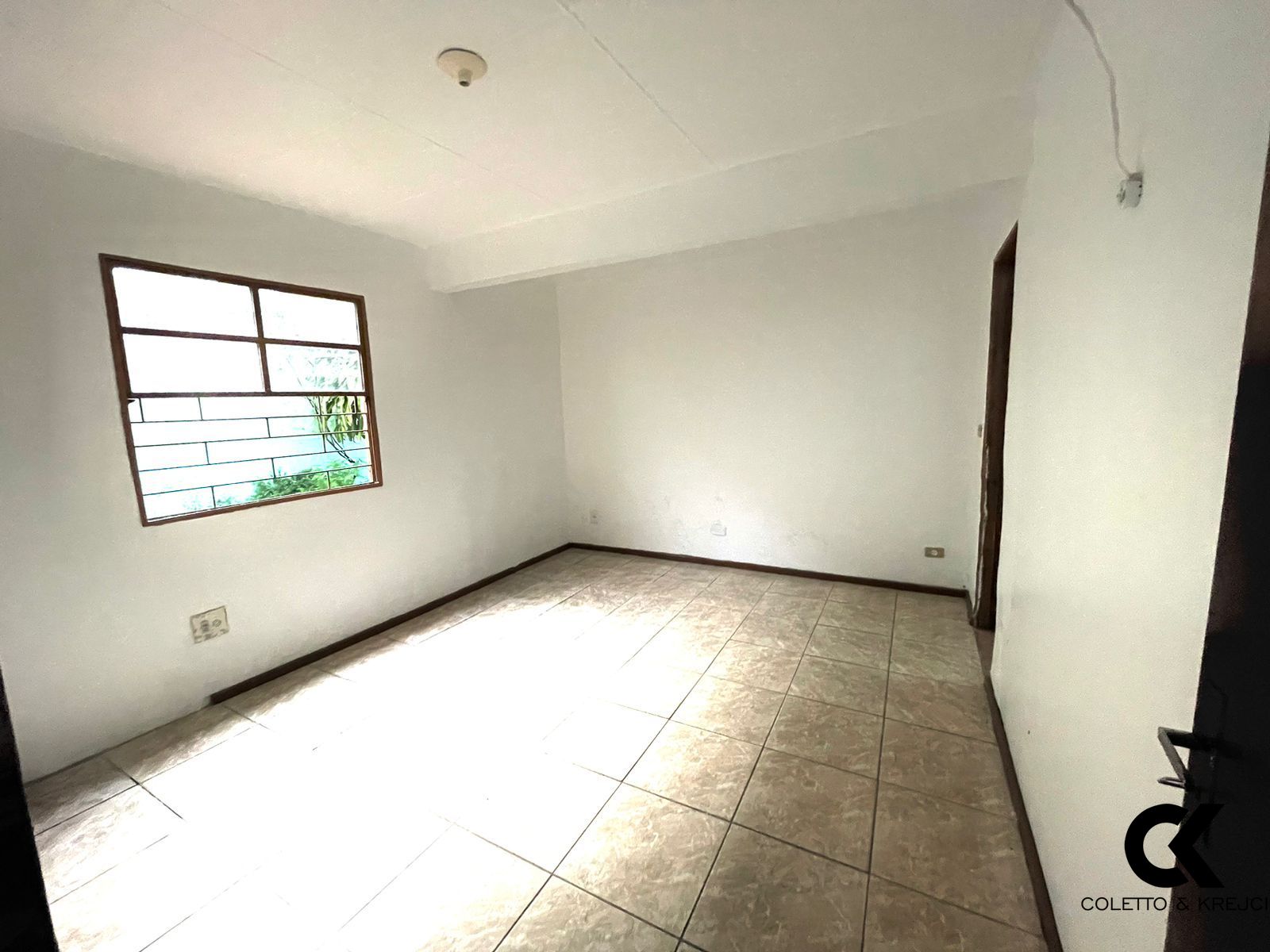 Casa à venda com 4 quartos, 80m² - Foto 8