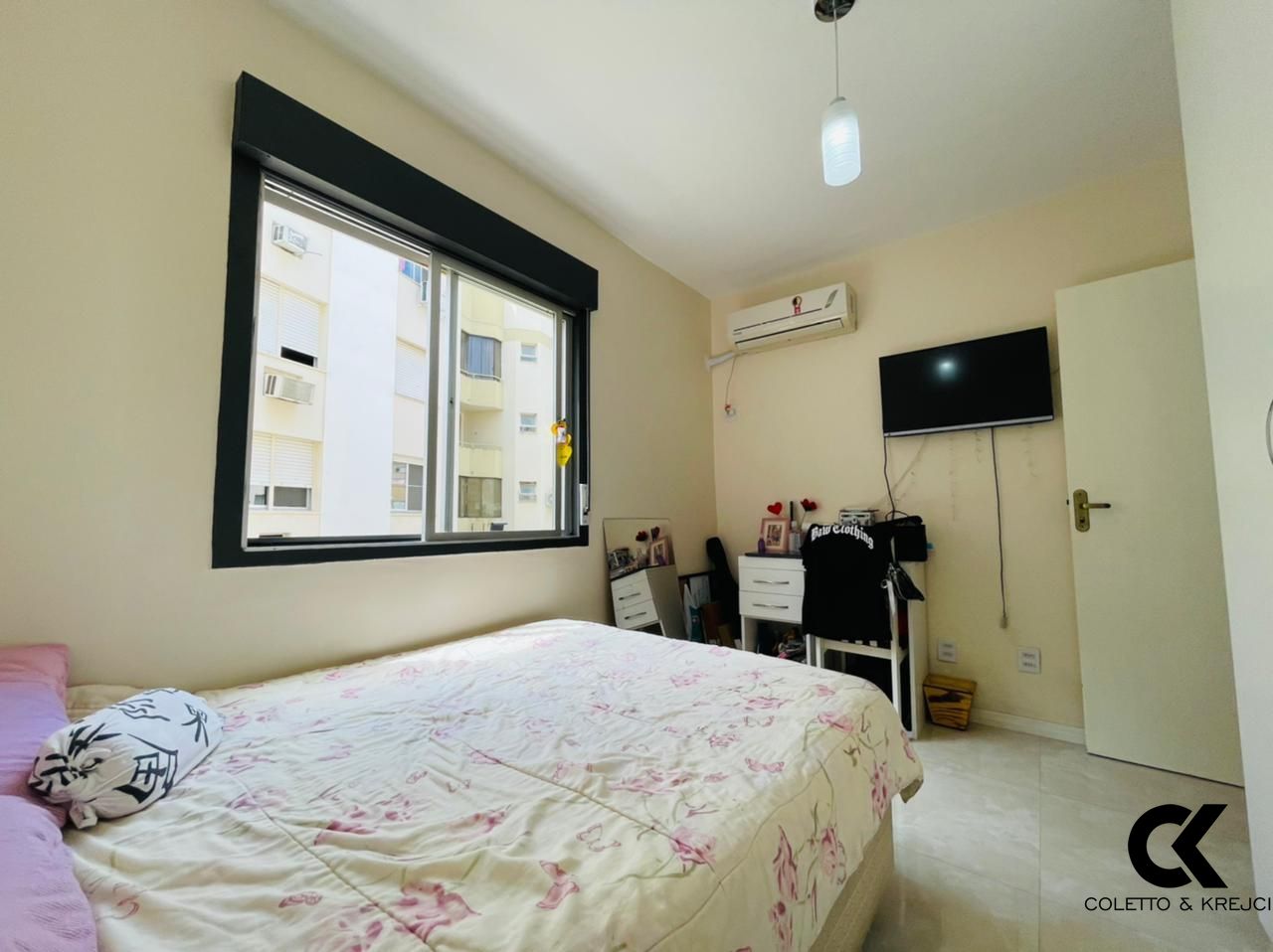 Apartamento à venda com 3 quartos, 106m² - Foto 9