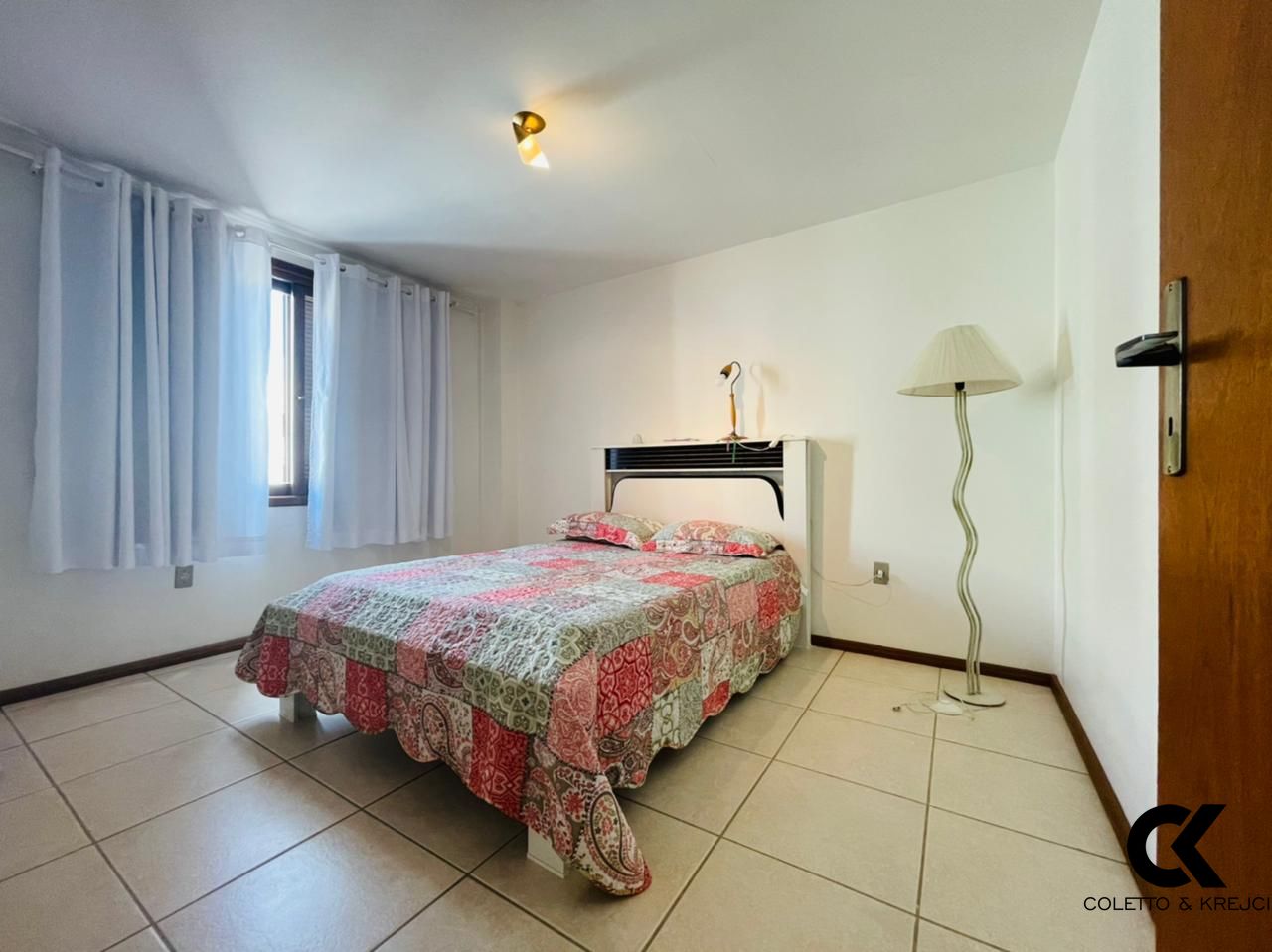 Apartamento à venda com 3 quartos, 101m² - Foto 9