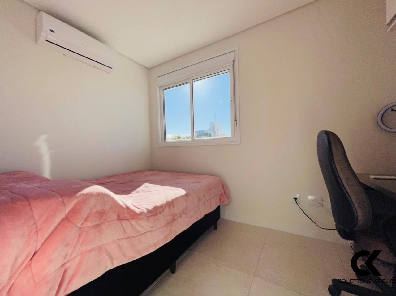 Apartamento à venda com 2 quartos, 66m² - Foto 17