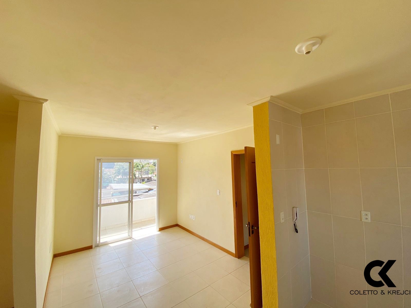 Apartamento à venda com 2 quartos, 66m² - Foto 3